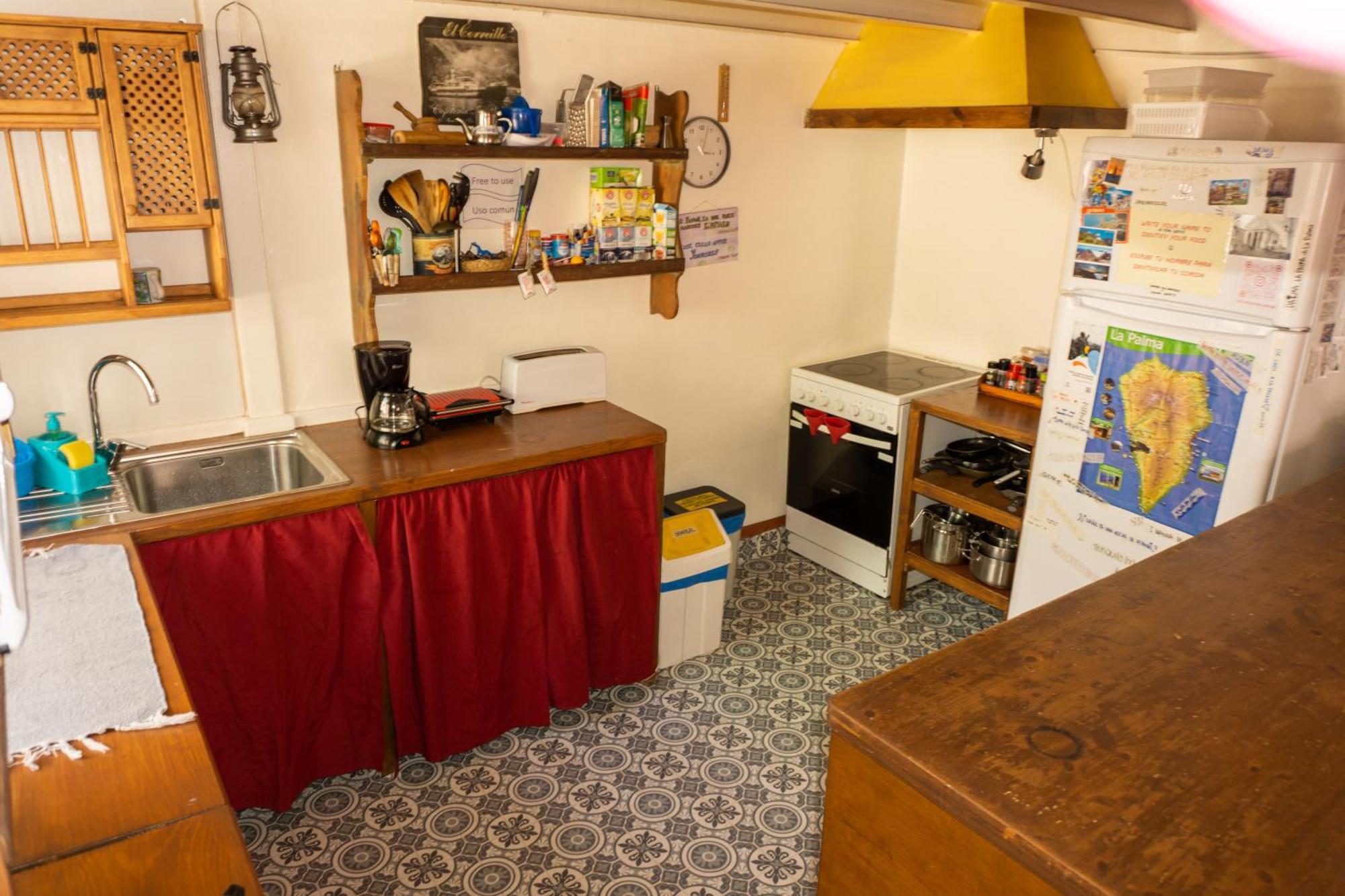 Hostel Albergue La Casa Encantada El Paso Ngoại thất bức ảnh